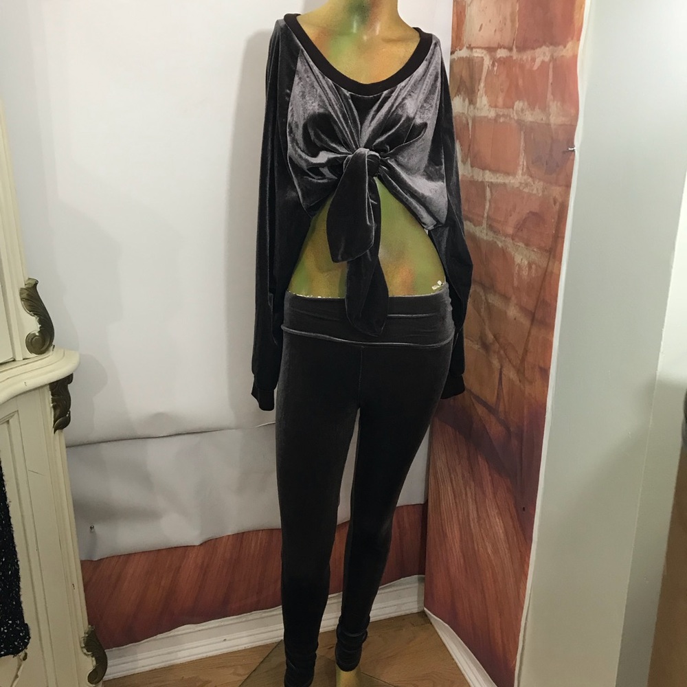 NUDE Velvet Tie-Front Set in Black